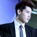 [EXO] <b>리더들</b> 고생이 많다..