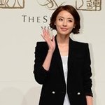 [<b>종잇장</b>몸매] 부러질 듯한 손목의 이다희, <b>종잇장</b> 몸매가 따로없네...