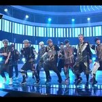 [EXO] 자리가없어서 돌아가려는백현이