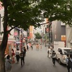 발가벗고 나체로 명동에서 달리기하는 무리들(사진有)