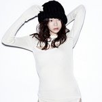 베이비페이스 모델 선두주자 <b>이솜</b> 새 화보