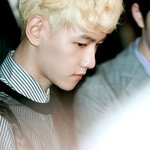 [EXO] 백현이를 코 <b>앞</b>에서 보는게 <b>내</b> 소원