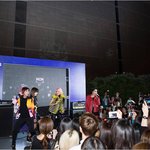 불금 파티 즐기는 <b>2ne1</b> 직찍!! 역시 포스가.. ㄷㄷ