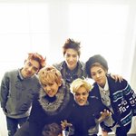 [EXO] 엑소 친근한데 멀잖아~