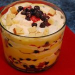영국의 대표 디저트 <b>트라이</b>플