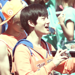 [EXO] 판 <b>배려</b>하면서 써요