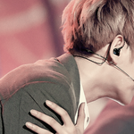 [EXO] 백혀<b>니</b> <b>손</b> 넘 예뻐...