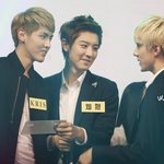 [EXO] 왠지 세훈이를 <b>뿌듯</b>하게 바라보는 두분