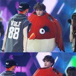 [EXO] 졸린 어미새와 기싸움하는 무지개<b>청년</b>