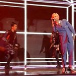패션왕 지드래곤 요즘 <b>형돈</b> 사랑 장난 아닌듯?!