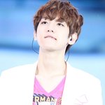[EXO] 헐....<b>입술</b> 깨물었쟈나...