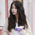 [EXO] 엑소 팬들 중에 아이유 컴백 기다리는 사람??