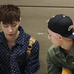 [EXO] 레이에게 <b>사탕</b> 권하는 오세훈