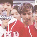 [EXO] <b>음악중심</b>에서 찬열이 뚫어져라 쳐다보는 경수