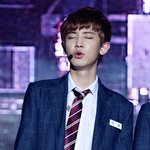 [EXO] 찬열이랑 <b>모니터</b> 뽀뽀 할 사람 들어와