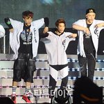 [EXO] 헐 엑소 으르렁 안추고 <b>빠빠빠</b> 췄네