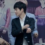 [EXO] <b>오세훈</b> 김준면 덩치차이 대단하다