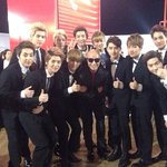 [EXO] 홍석천과 같이 사진찍은 엑소 