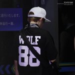 [시우민] 민석이 뒷 <b>모습</b>