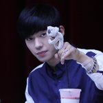 [틴탑] 얘 <b>팔목</b> 왜이래