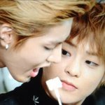 [시우민] 우미니랑 <b>희수</b>