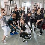 [EXO] 그만좀들합시다 지금 싸우고있는분들 들어와주세요