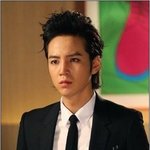 만화 <b>캐릭터</b>와 싱크로율 100% 돋는 장근석