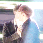 [EXO] <b>은혁</b> 선배님과 대화하는 경수