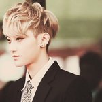 [EXO] 솔직히 <b>본</b><b>모습</b>보고 가장 놀란애