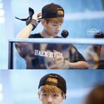 [EXO] 백현이 실물이랑 <b>사진</b>이랑 다르다고?