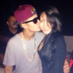 저스틴<b>비버</b>씨엘한테도뽀뽀함