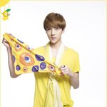 [EXO] 헐 오세훈 손에 들고있는거 <b>팬티</b>인줄