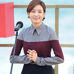 꽁지머리 애써 묶은 한효주