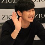 [EXO] 디오랑 <b>김수현</b>이랑 닮지 않았어??