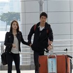 기성용과 <b>동반</b> 출국하는 한혜진, 진짜 어려보여