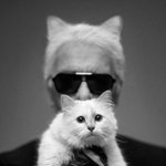 샤넬의 수석 디자이너 -  77세 <b>할배</b> 디자이너 '칼 라거펠트'의...