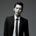 독특한 마스크의 매력남 김우빈! <b>여심</b> 흔들 흔들~~