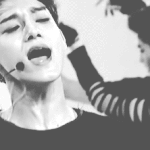 [EXO] 김종대 이거 목에 <b>핏줄</b> 진짜 쩐다