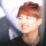 [EXO] 도경수 진짜 웃길때는 이렇게 웃는거 같음