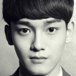 [EXO] 종대입꼬리지운사진 이여자닮지않음?