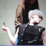 [블락비] <b>남아</b>잇는벌들