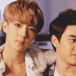 [EXO] 기분좋은 세훈이와 뭔가 <b>자포자기</b>한듯한 경수