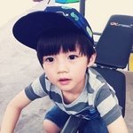 [EXO] 계속봐도 귀여운 루한닮은 애기