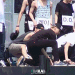 [EXO] <b>바닥</b>이 너무 뜨거운 백현이랑 종인이ㅋㅋㅋㅋ