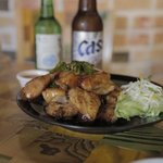 야구를 즐기는 가장 좋은 방법! 화덕치킨 + 맥주와 대형 스크린으로~