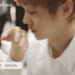 [exo] 루한 표정왜<b>저럼</b>? 사진유재석님