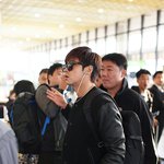 [동방신기] <b>sm타운</b> 공연 출국한 동방신기 유노윤호 공항패션 직찍...