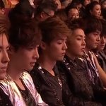 [EXO] 뒷북주의)엑소엠 데뷔 빌보드 시상식 때 옆에 있던 사람...