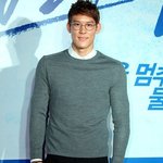 <b>말</b>이 안 나오는 박태환의 어깨......