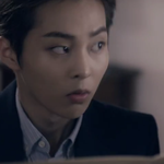 [EXO] 슈밍이 김유정보니까 악보 쾅치는부분